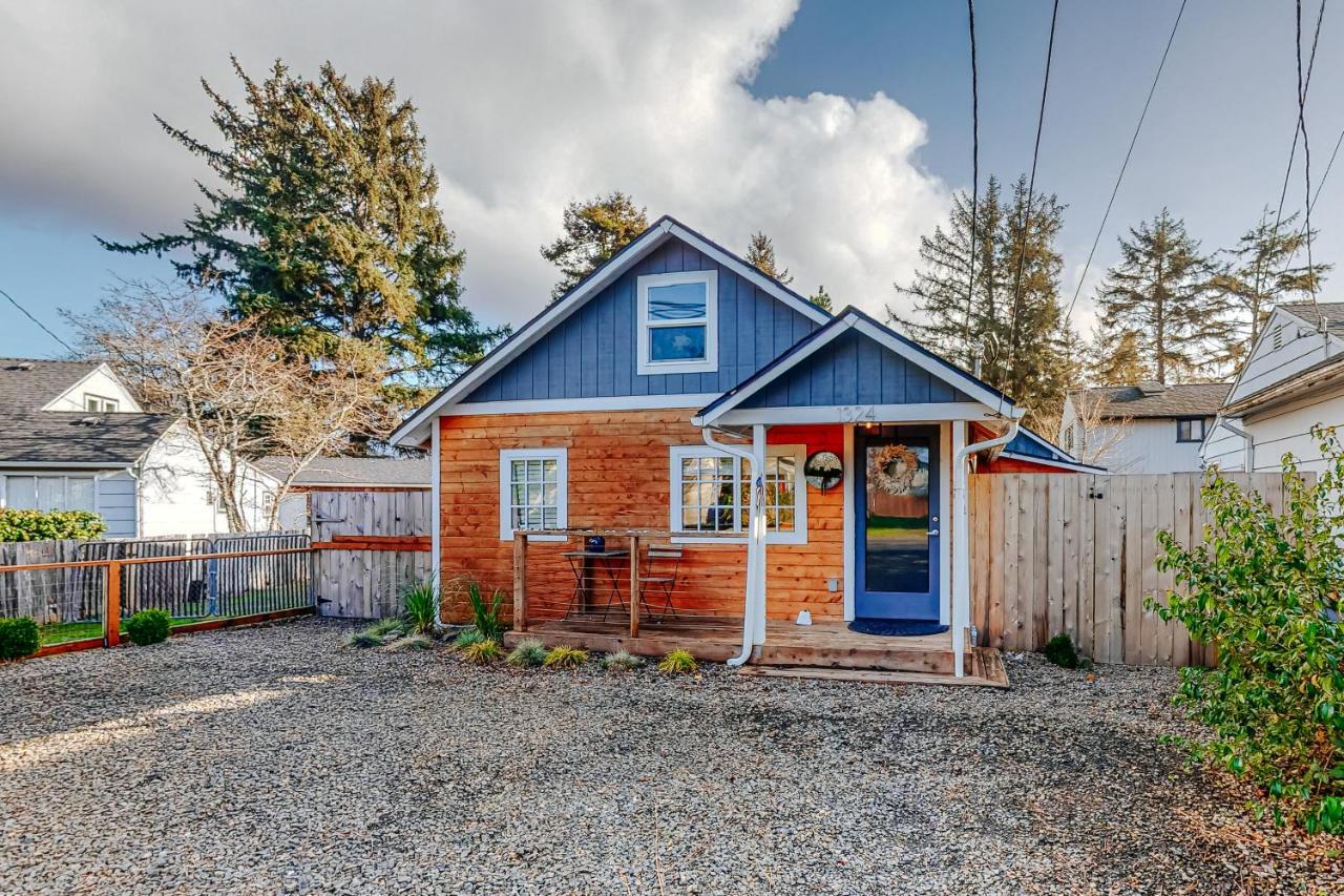 Siletz Bay Getaway Villa Lincoln City Exterior photo